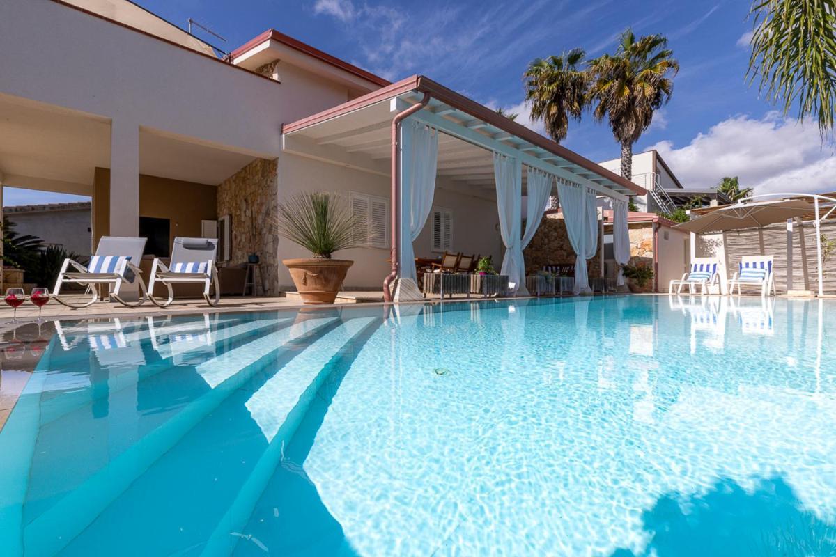 Villa Zamia Con Piscina Santa Maria Del Focallo Exteriör bild